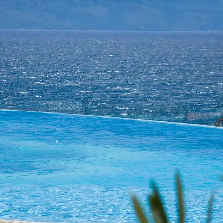The Bay Sarandë