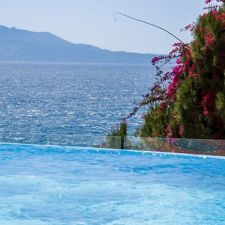 The Bay * Sarandë