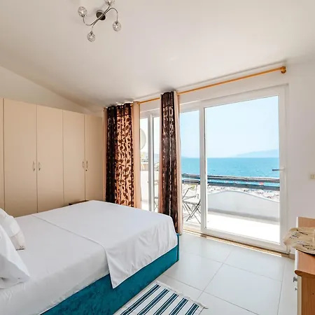 The Bay Apartment *